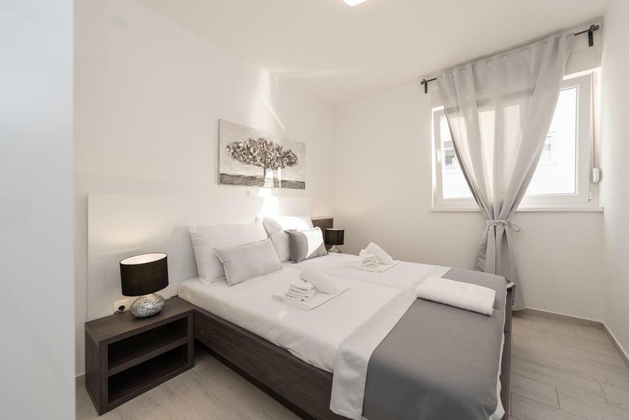 Apartments & Rooms Pool Villas Maris Novalja Εξωτερικό φωτογραφία