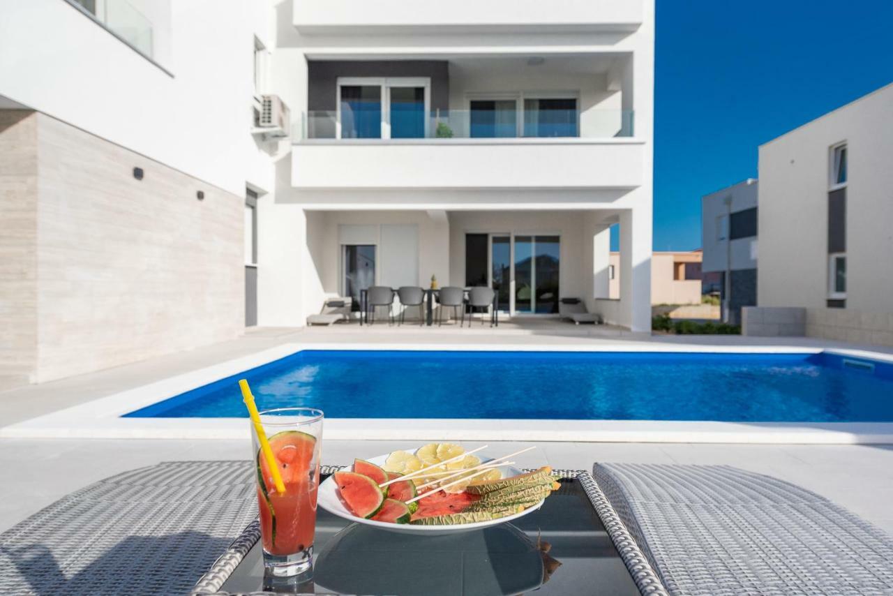 Apartments & Rooms Pool Villas Maris Novalja Εξωτερικό φωτογραφία