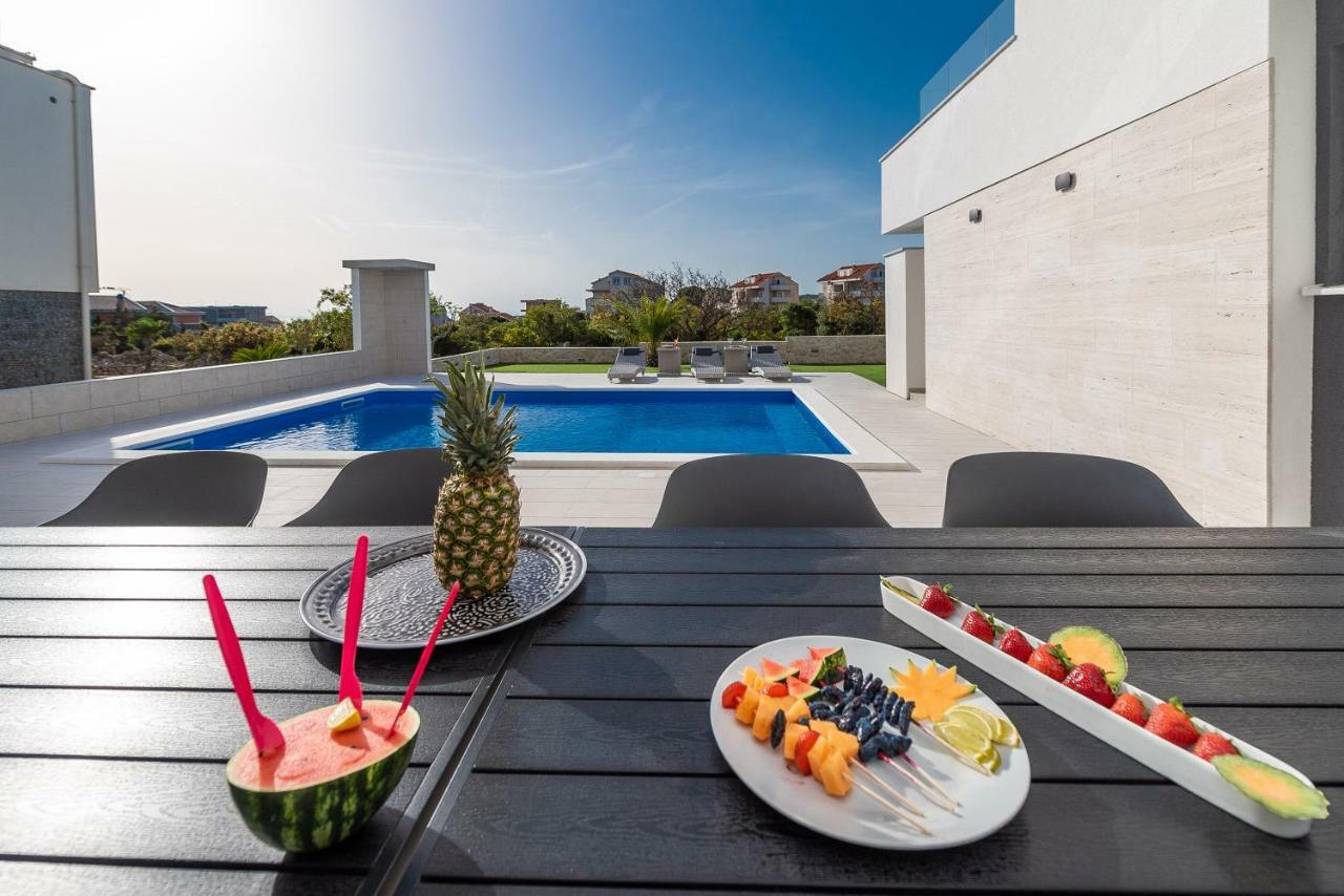 Apartments & Rooms Pool Villas Maris Novalja Εξωτερικό φωτογραφία