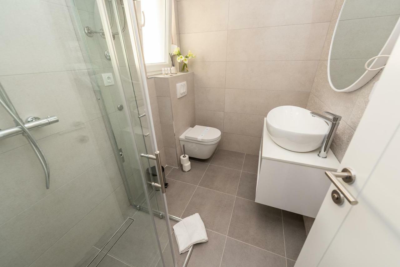 Apartments & Rooms Pool Villas Maris Novalja Εξωτερικό φωτογραφία