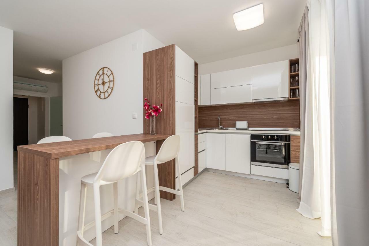 Apartments & Rooms Pool Villas Maris Novalja Εξωτερικό φωτογραφία