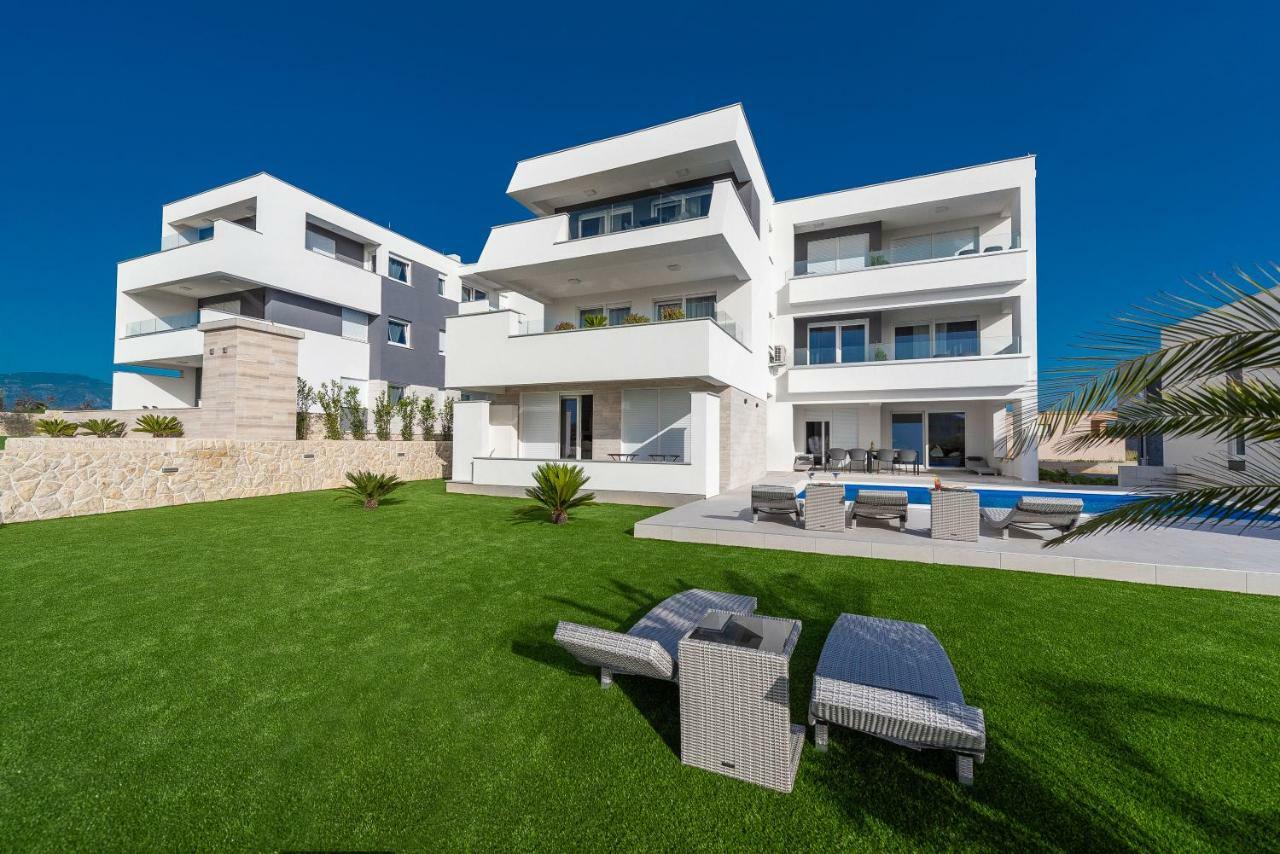 Apartments & Rooms Pool Villas Maris Novalja Εξωτερικό φωτογραφία